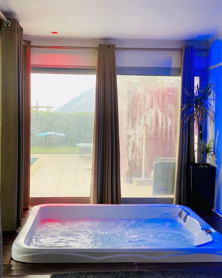 inside8